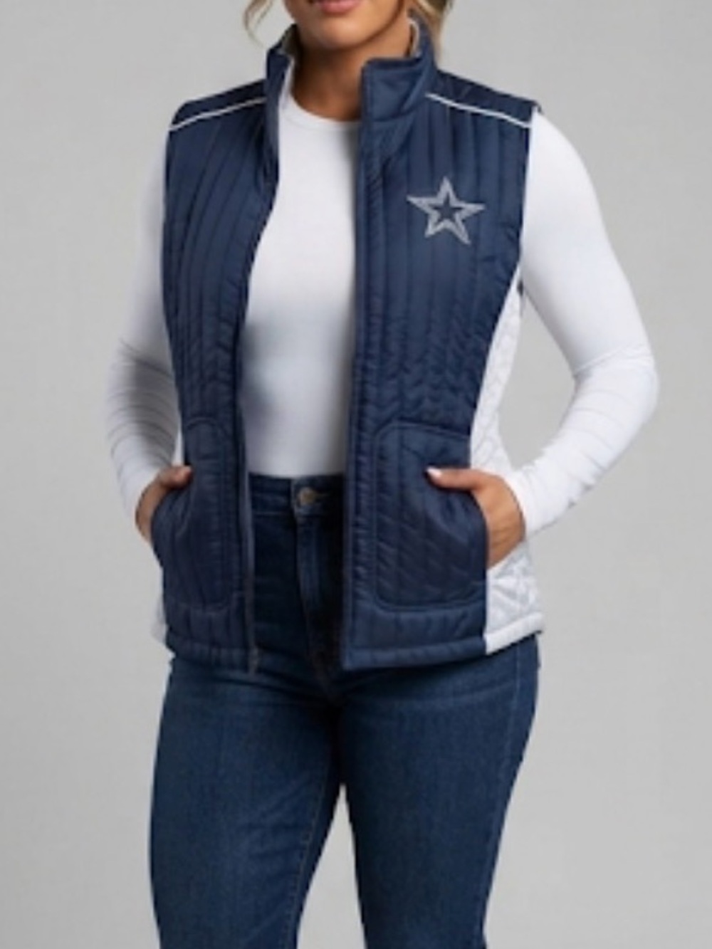 Cowboys Quilted Navy & White Women’s Vest Size Large Brand New Without Tag